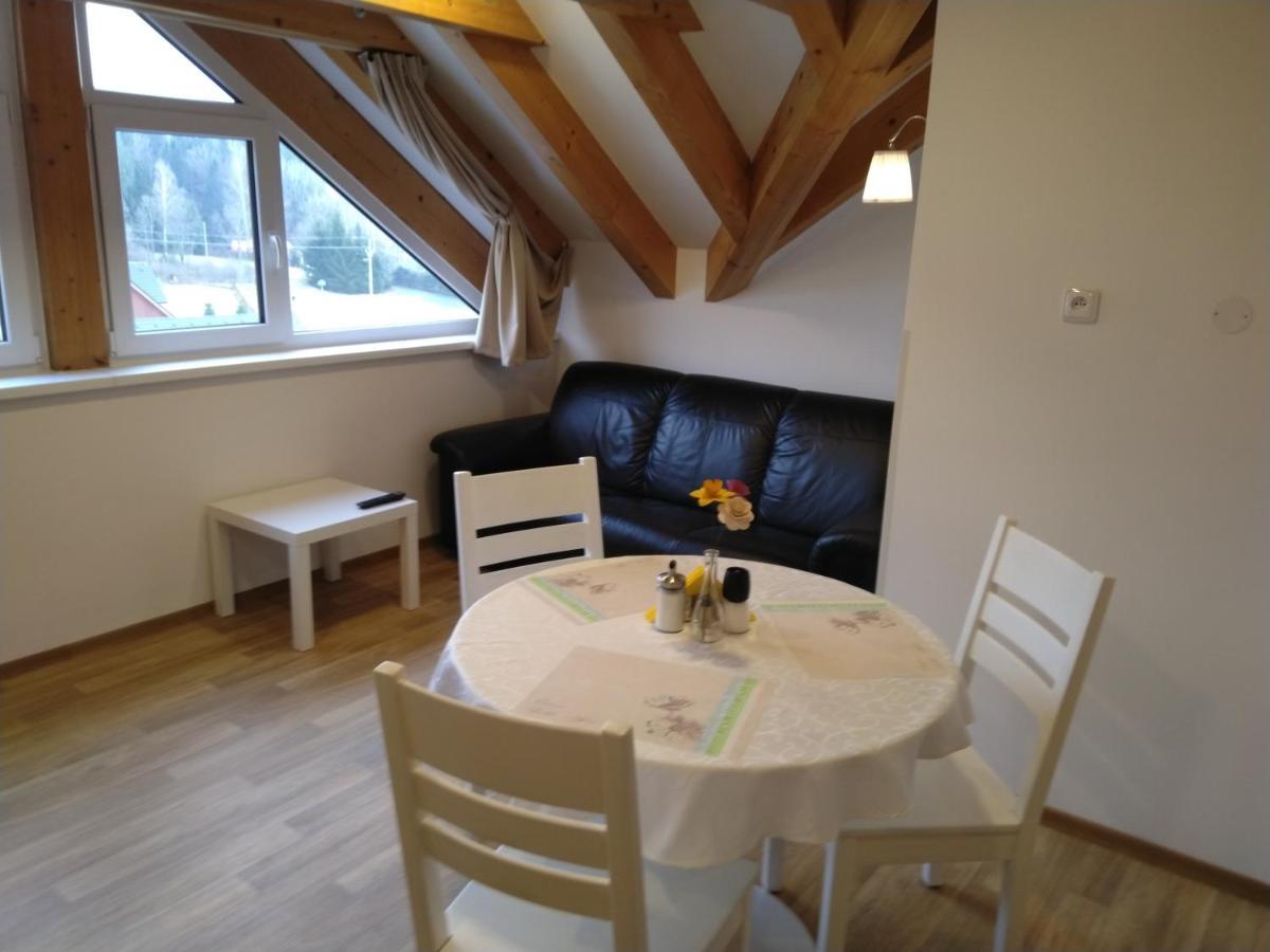 Apartmany Na Vysluni Horní Maxov エクステリア 写真